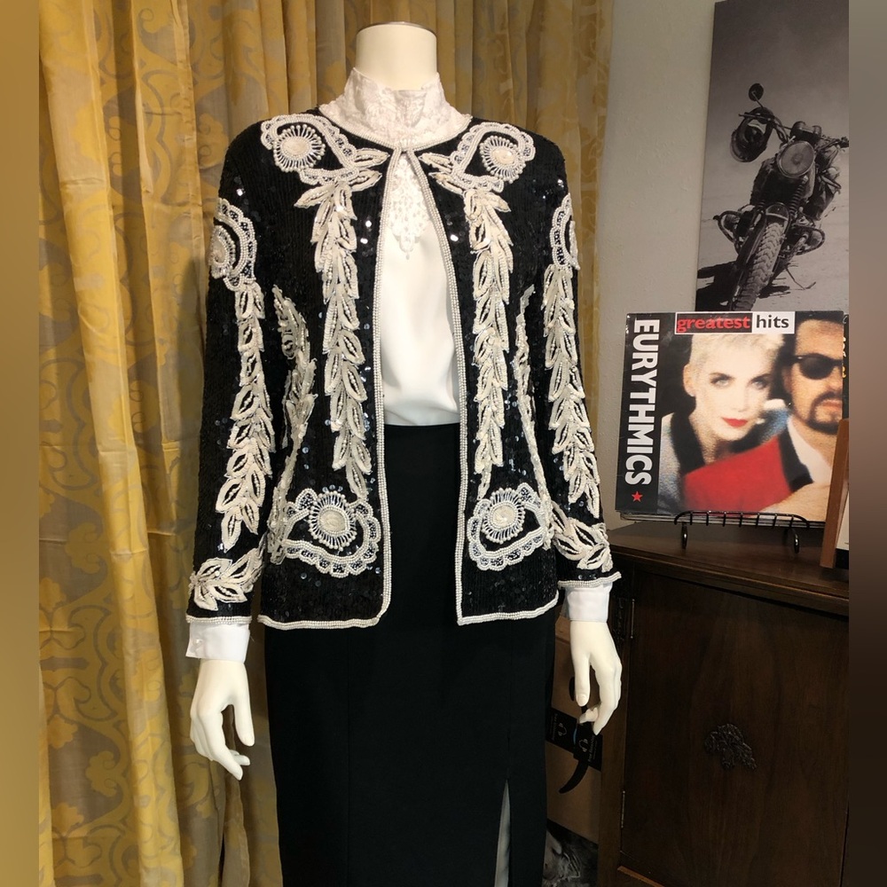 Vintage 80’s Silk White and Black Beaded Sequins Evening Dress Blazer Jacket